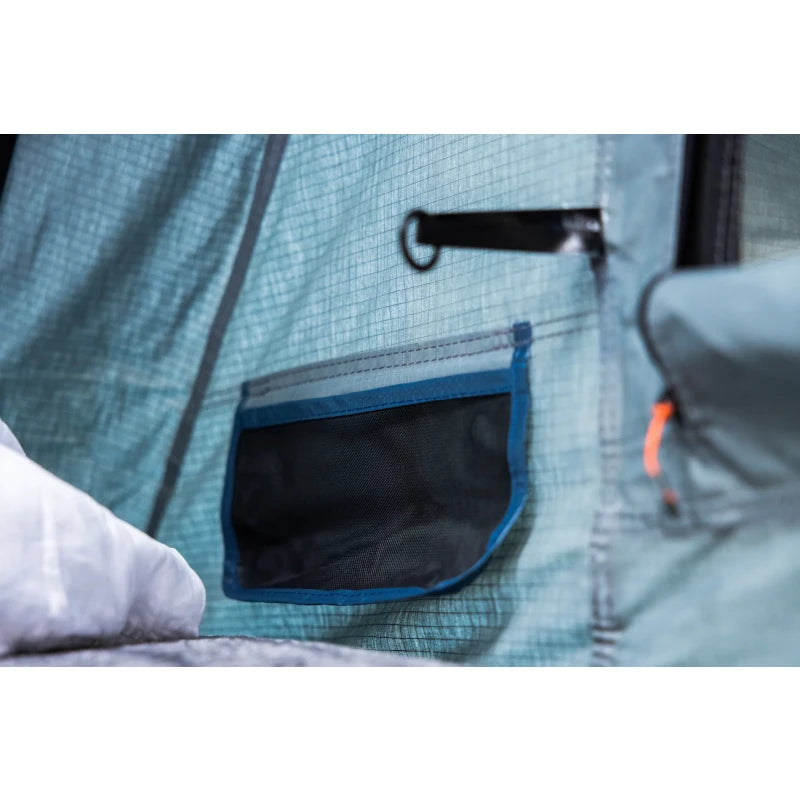 ROAMTheVagabondXLRooftopTentInteriorStorage